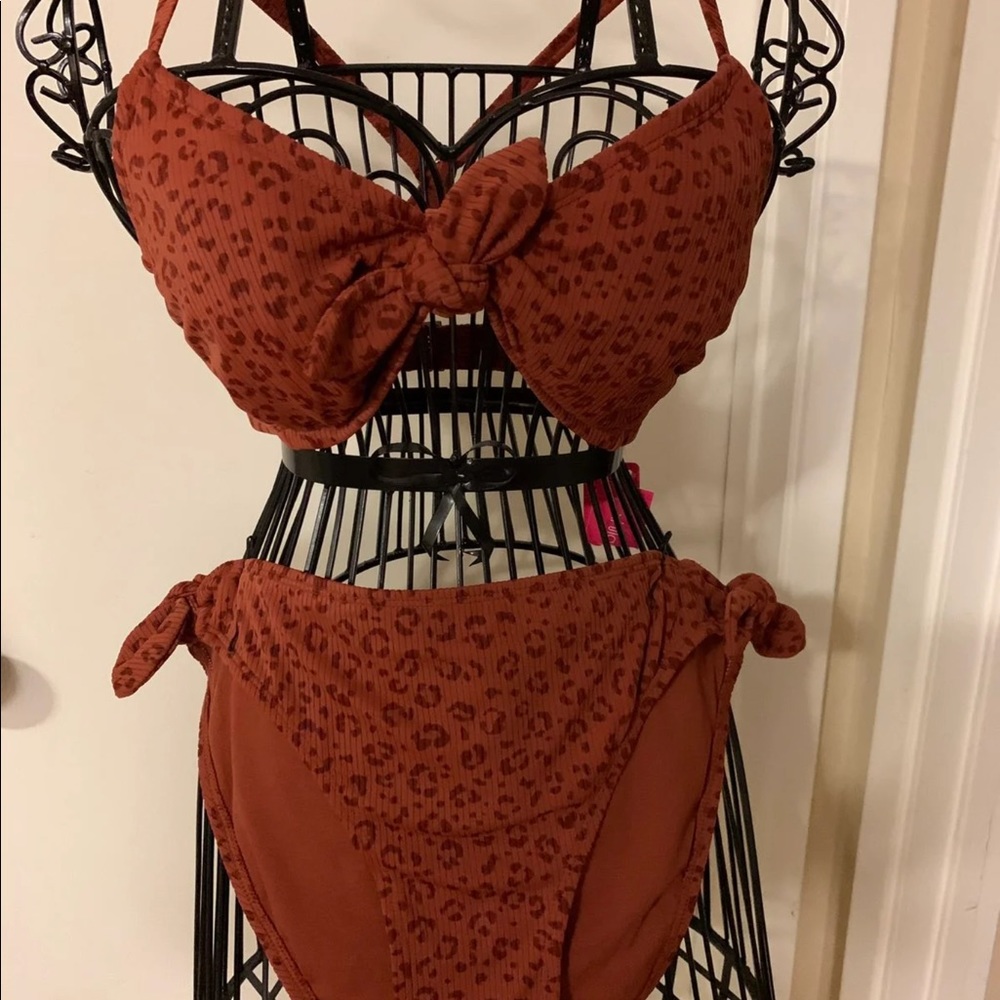 bikini - Picture 3 of 3